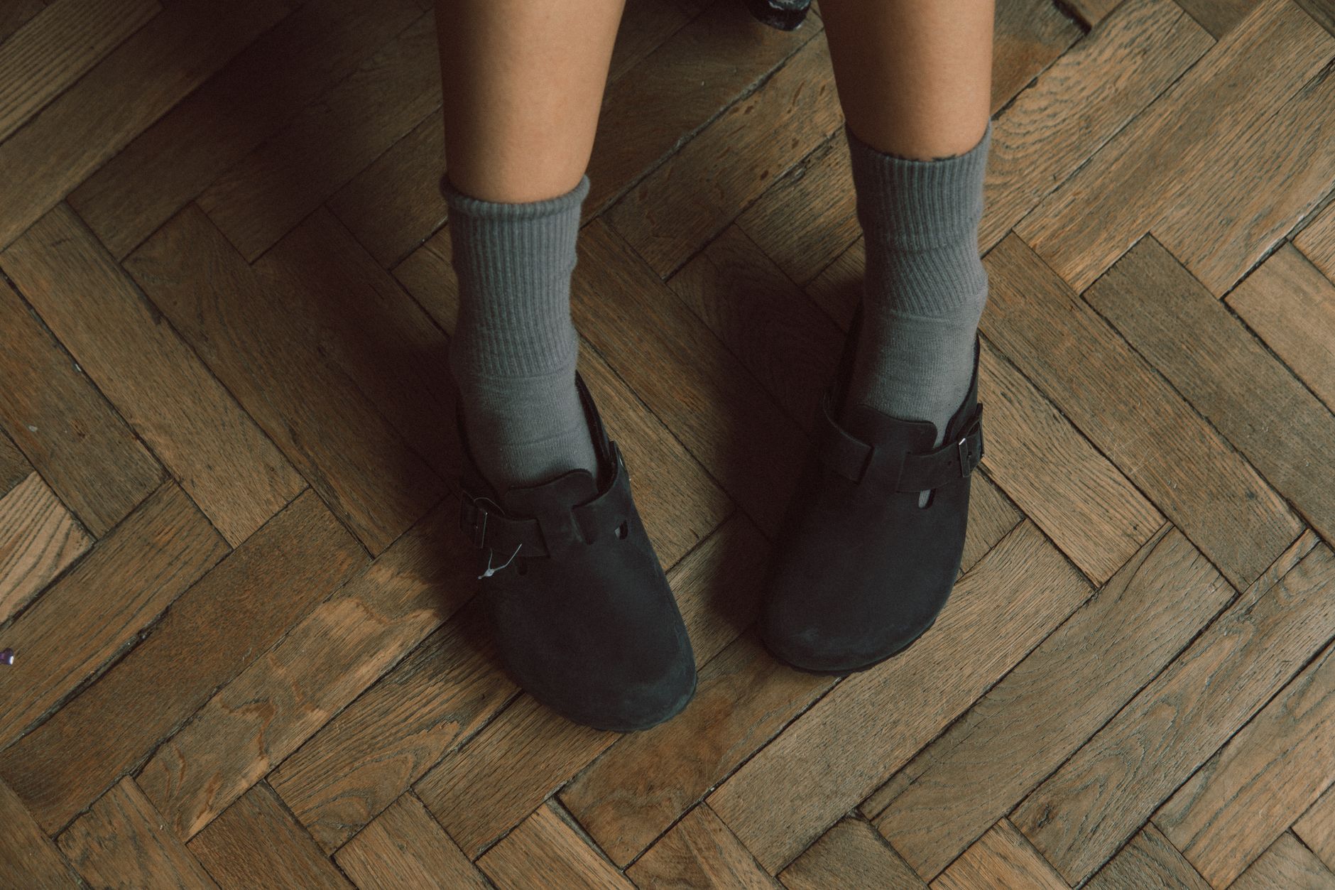 高齢者向け滑り止め靴下の選び方｜転倒予防に役立つおすすめ7選