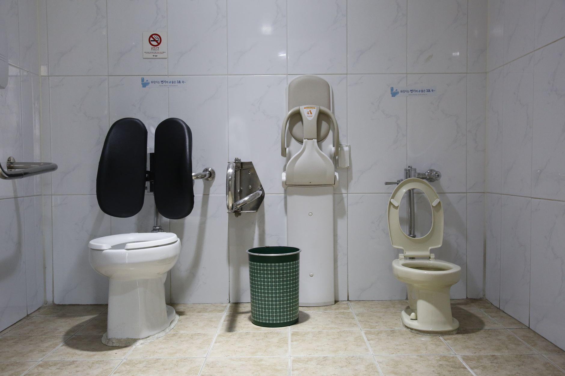 高齢者向けトイレ手すりの選び方とおすすめタイプを徹底解説